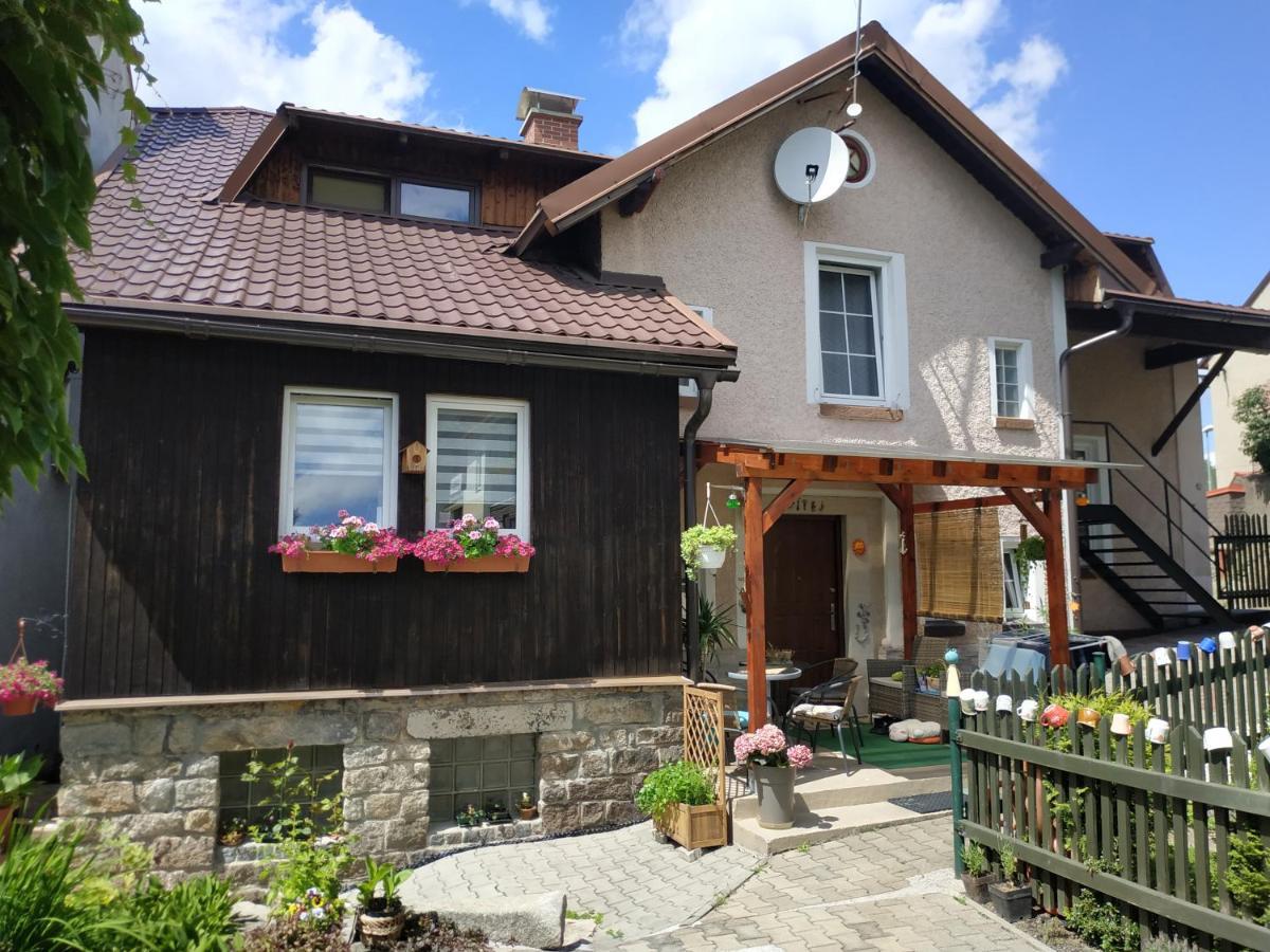 Apartment Krkonosska Танвалд Екстериор снимка